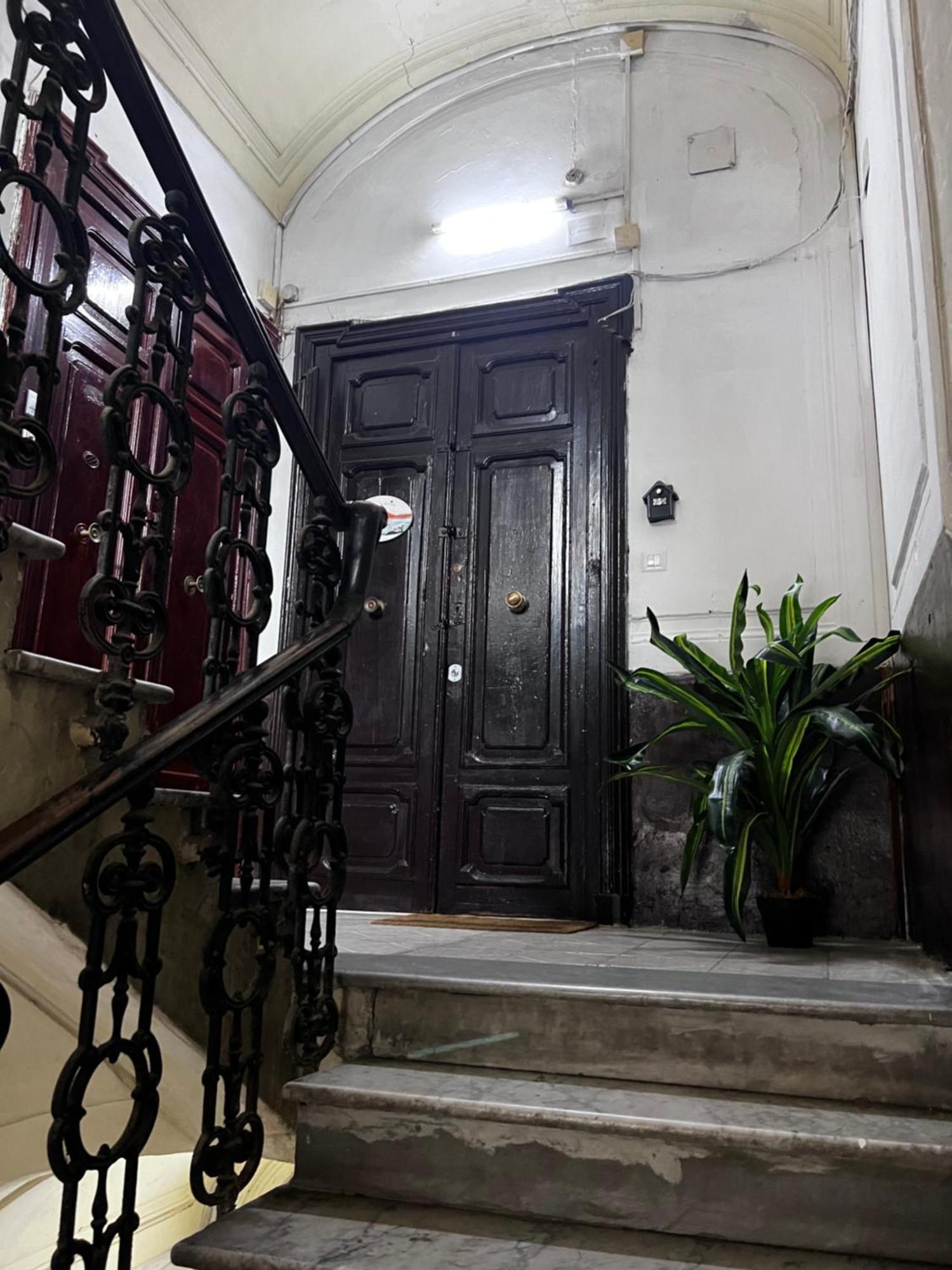 La Porta Accanto Naples Exterior photo